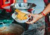 Bún kèn Phú Quốc: Hương vị cá và nước cốt dừa nên thử Chan nước cá và nước cốt dừa vào tô bún kèn Phú Quốc